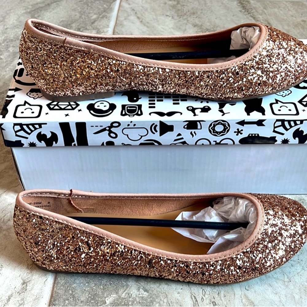 Women Flats Size 8